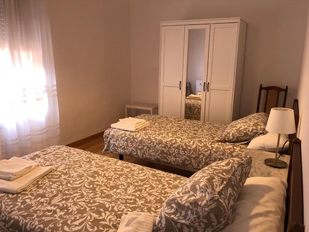 Apartamento Cervantes Teruel Bagian luar foto